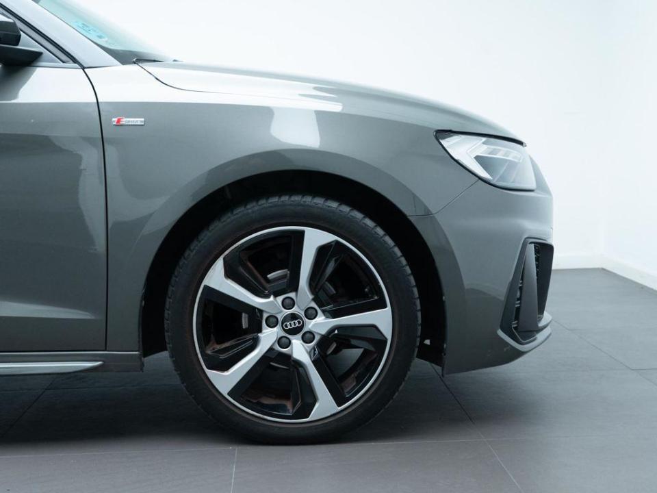 Audi A1 Adrenalin 25 TFSI 70 kW (95 CV)