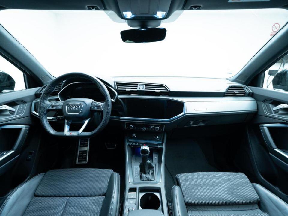 Audi Q3 Black line 35 TFSI 110 kW (150 CV) S tronic