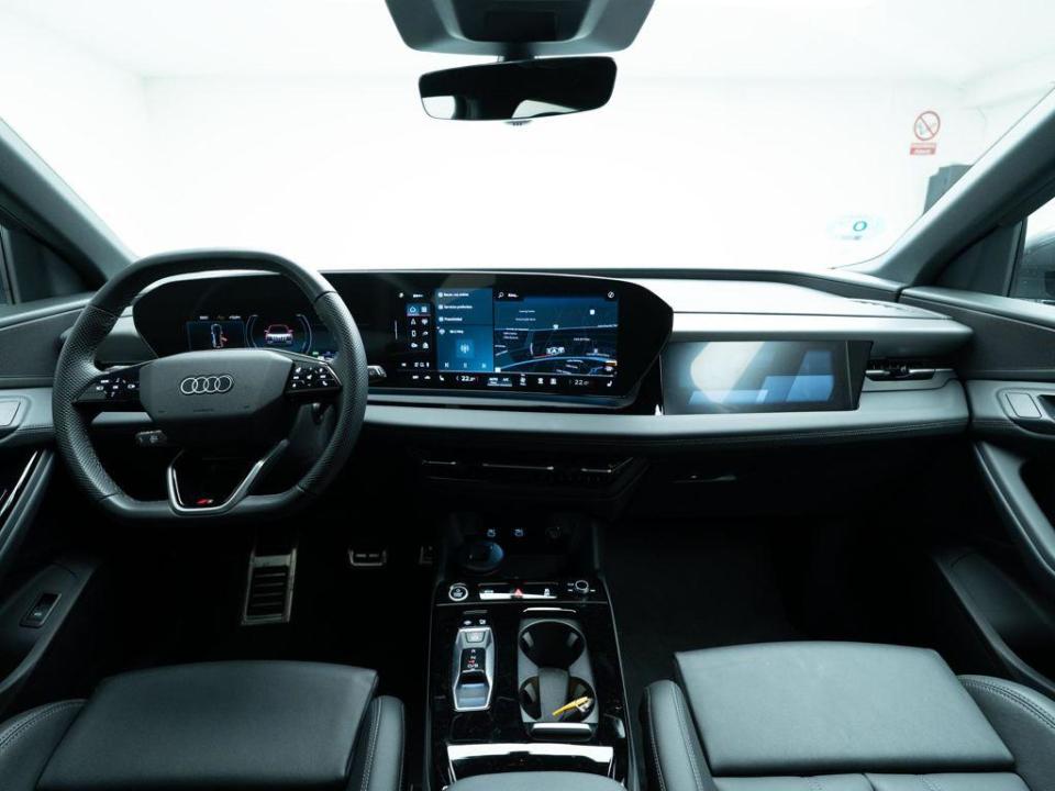 Audi Q6 e-tron S line Quattro 285 kW (388 CV)