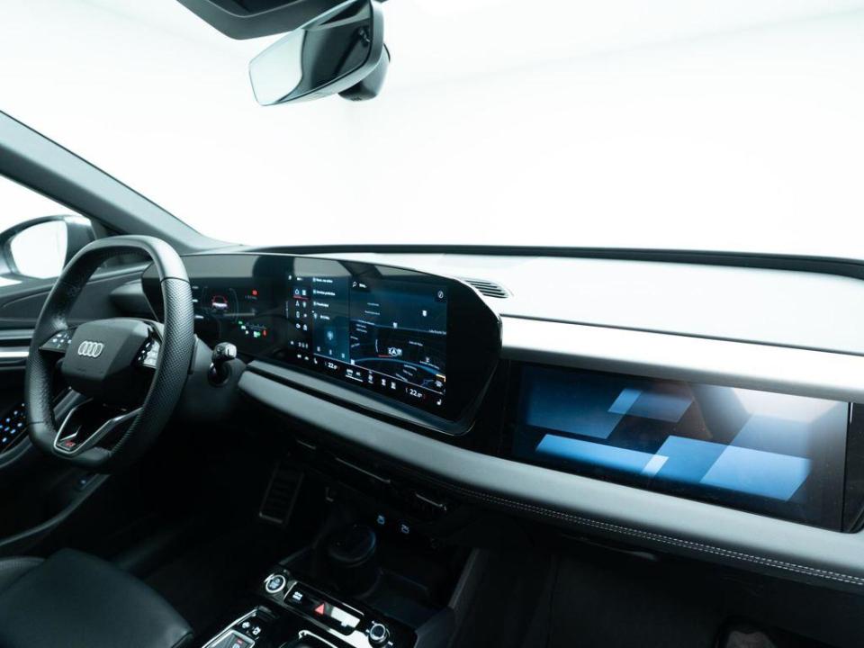 Audi Q6 e-tron S line Quattro 285 kW (388 CV)