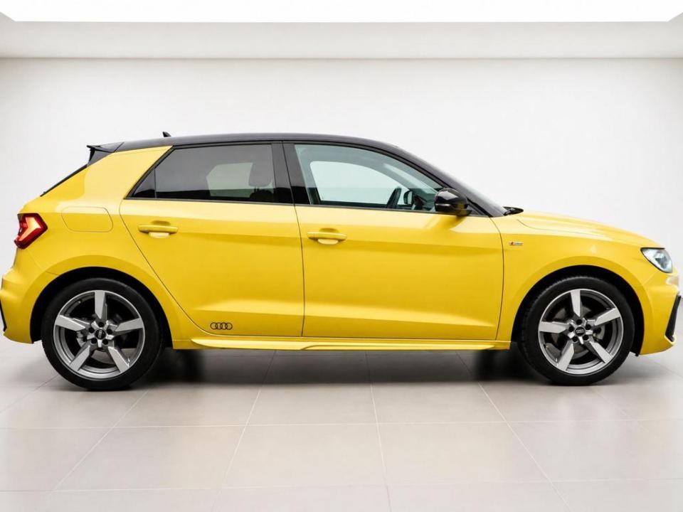 Audi A1 Sportback Adrenalin Black edition 30 TFSI 81 kW (110 CV) S tronic