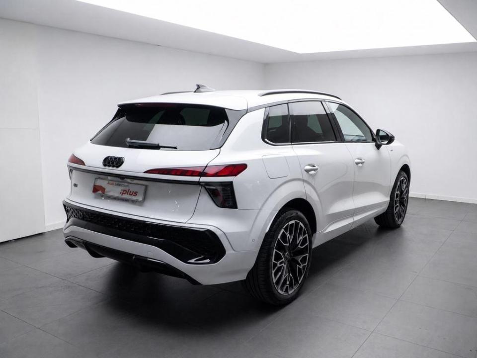 Audi Q3 Black line TFSI 110 kW (150 CV) S tronic