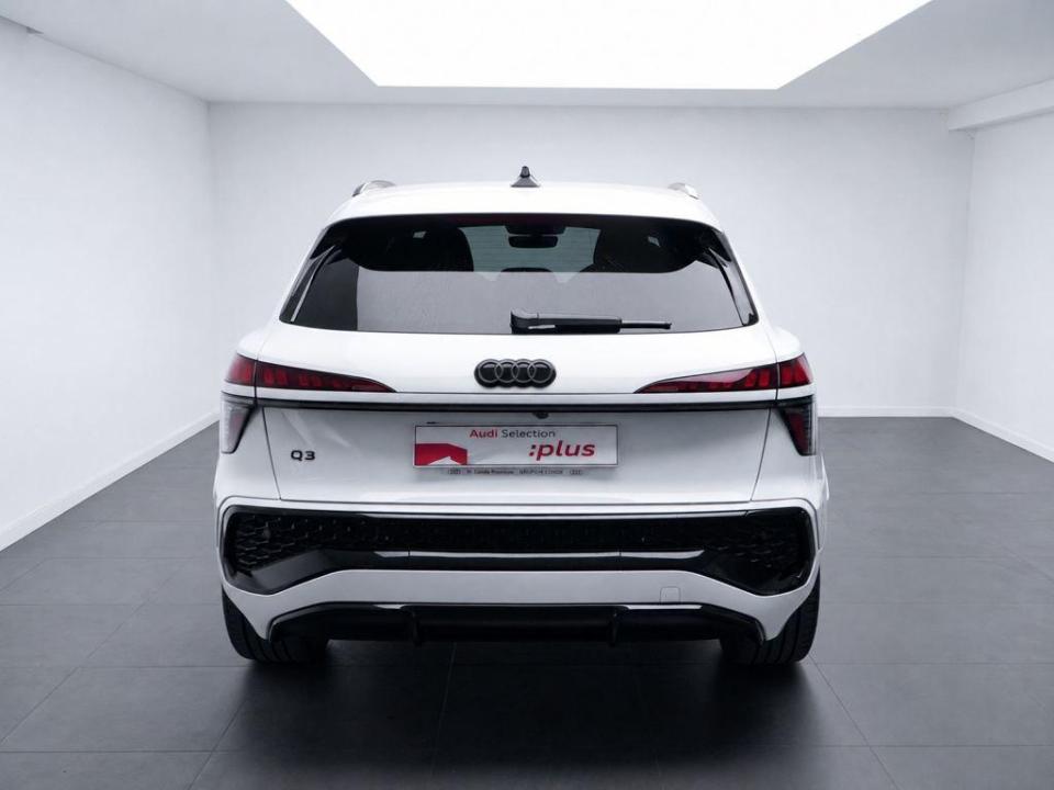 Audi Q3 Black line TFSI 110 kW (150 CV) S tronic