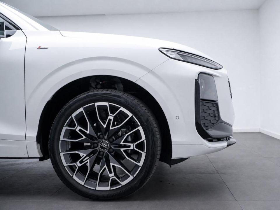 Audi Q3 Black line TFSI 110 kW (150 CV) S tronic