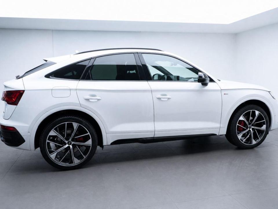 Audi Q5 Sportback TFSIe Black Line 55 TFSI e quattro-ultra 270 kW (367 CV)