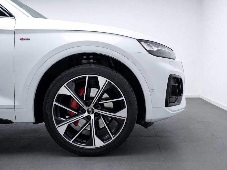Audi Q5 Sportback TFSIe Black Line 55 TFSI e quattro-ultra 270 kW (367 CV)