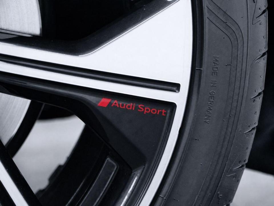 Audi Q5 Sportback TFSIe Black Line 55 TFSI e quattro-ultra 270 kW (367 CV)