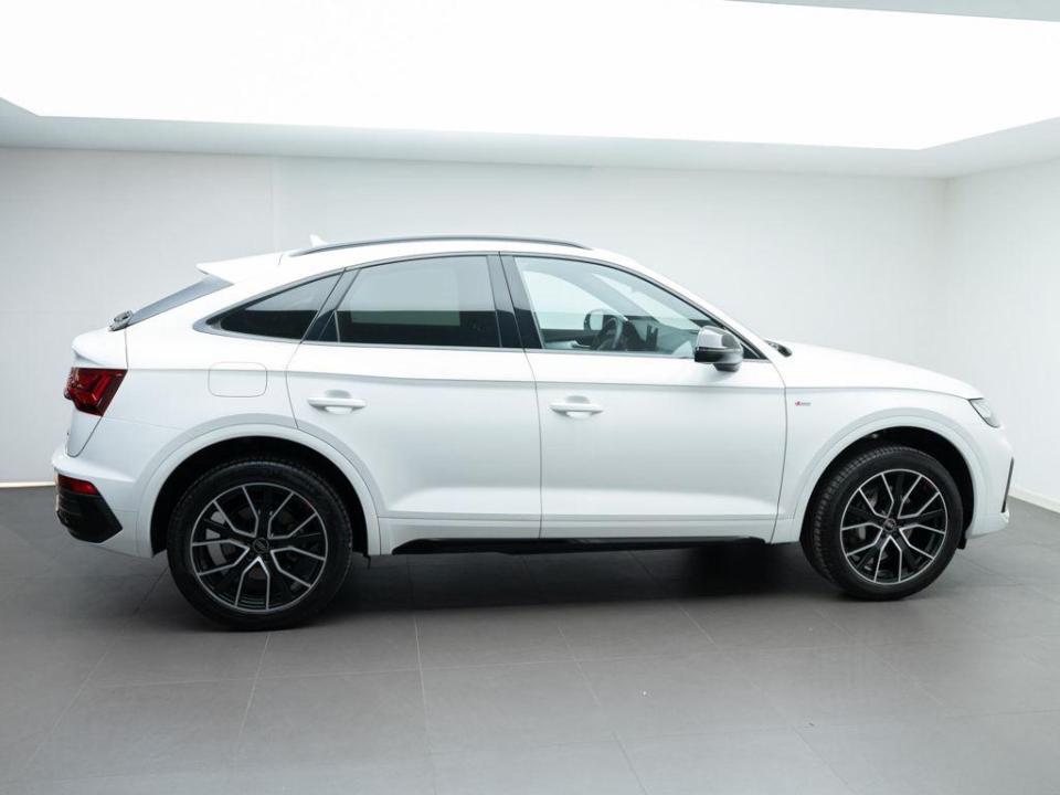 Audi Q5 Sportback TFSIe Black Line 50 TFSI e quattro-ultra 220 kW (299 CV)