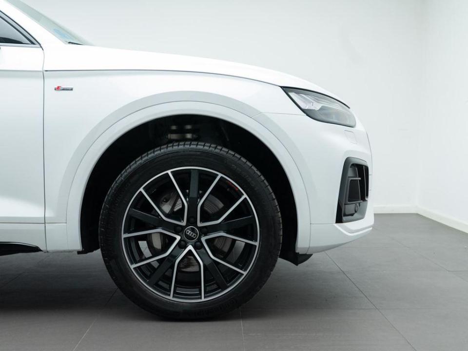 Audi Q5 Sportback TFSIe Black Line 50 TFSI e quattro-ultra 220 kW (299 CV)