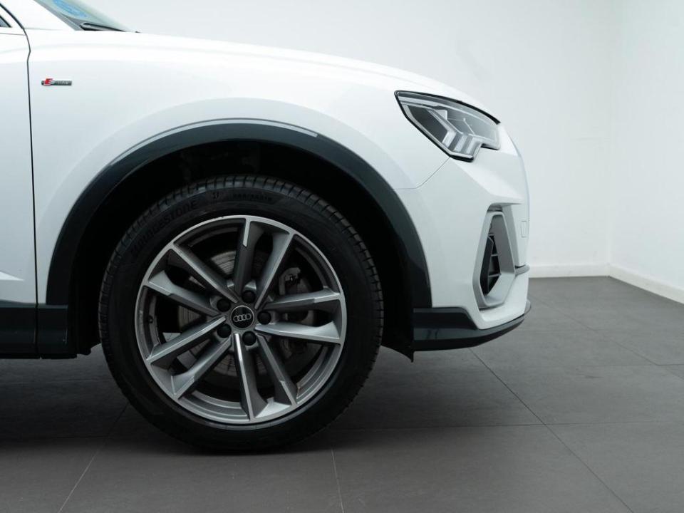 Audi Q3 Sportback TFSIe S line 45 TFSI e 180 kW (245 CV) S tronic