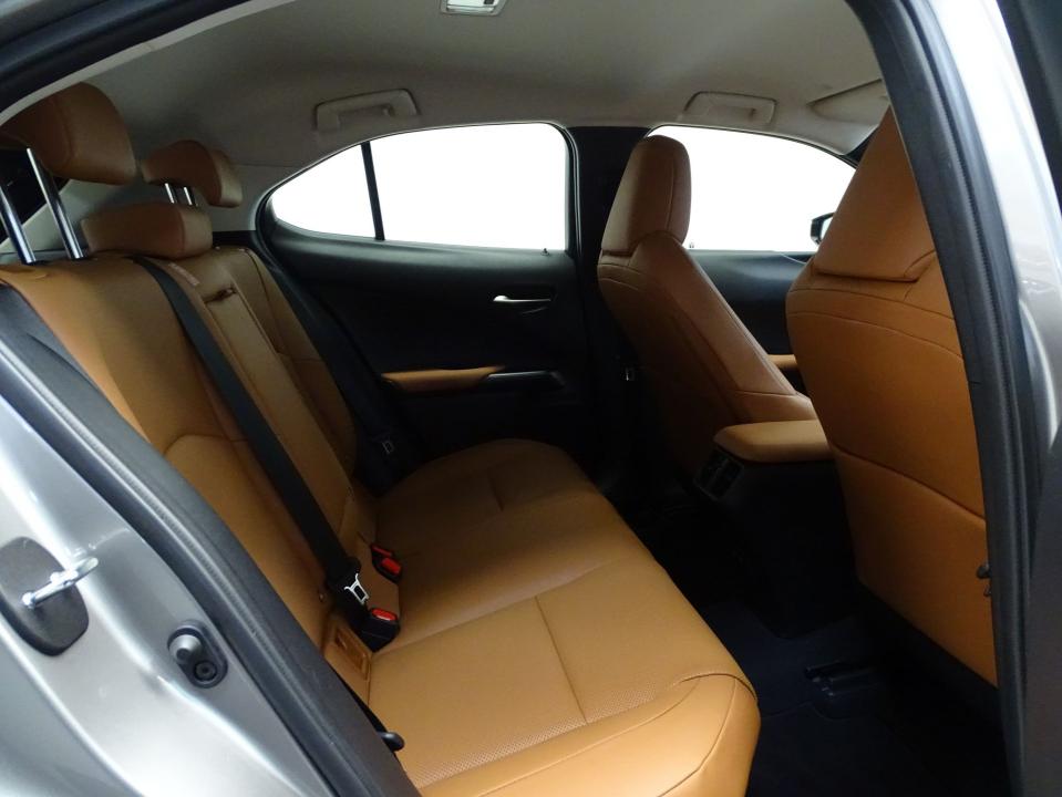Lexus UX  Executive Navigation 2WD