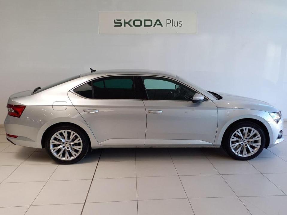 Skoda Superb Style 1.4 TSI iV P-HEV 160kW DSG