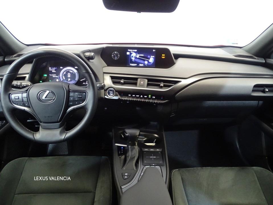 Lexus UX 2.0 250h Premium