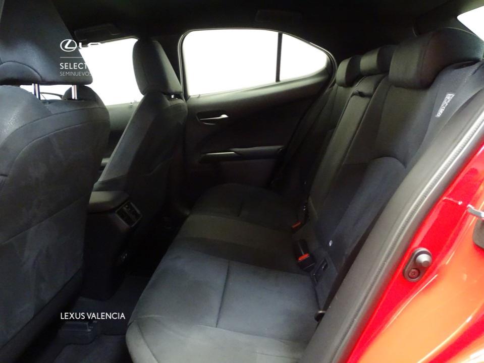 Lexus UX 2.0 250h Premium
