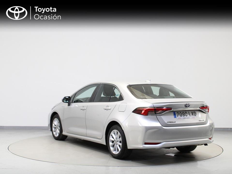 Toyota Corolla Sedán 1.8 125H ACTIVE TECH E-CVT SEDAN
