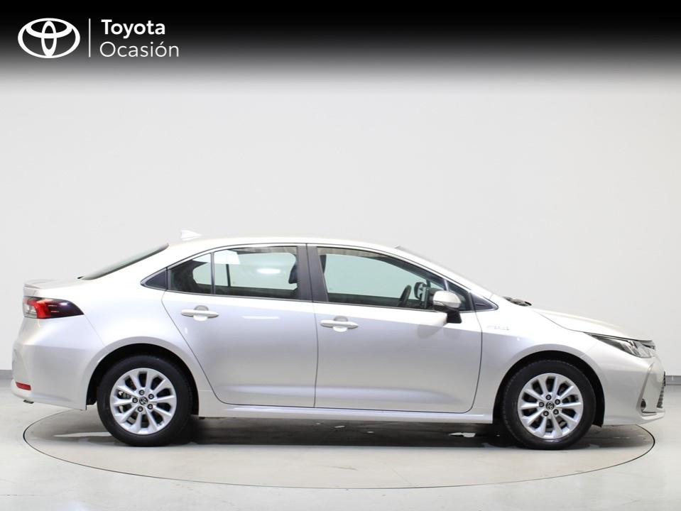 Toyota Corolla Sedán 1.8 125H ACTIVE TECH E-CVT SEDAN