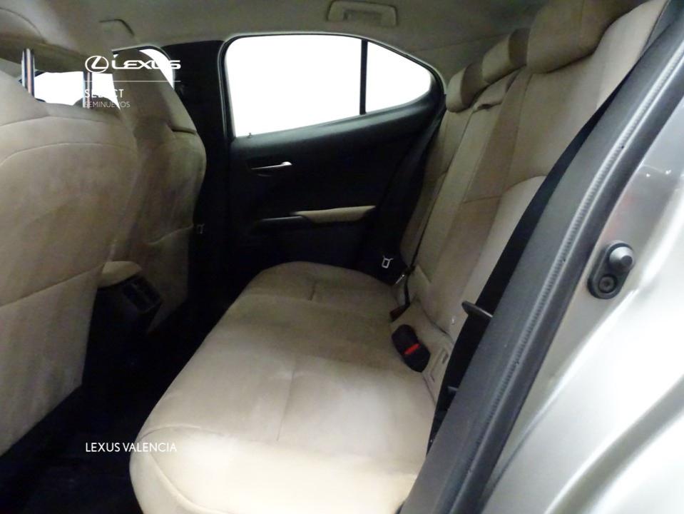 Lexus UX 2.0 250h Business Navigation
