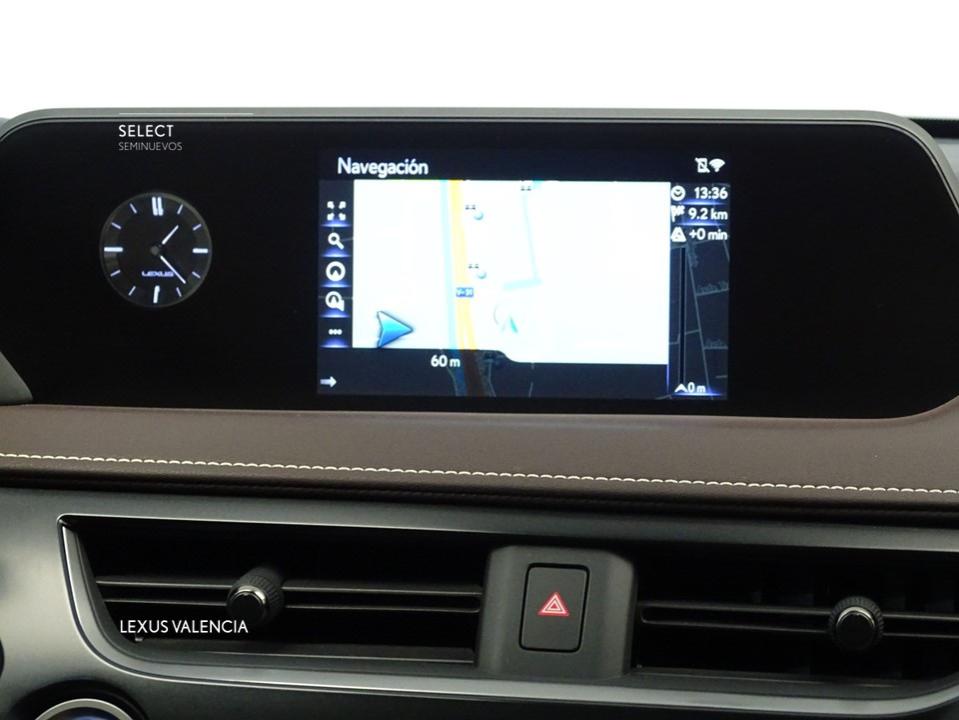 Lexus UX 2.0 250h Business Navigation