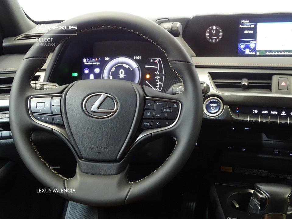 Lexus UX 2.0 250h Executive Navigation