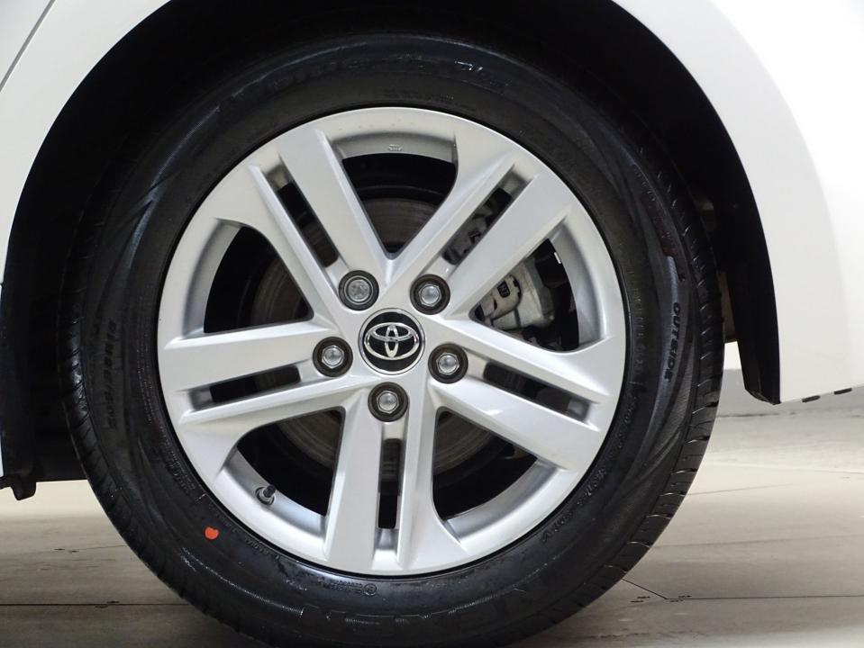 Toyota Corolla 1.8 125H ACTIVE TECH E-CVT