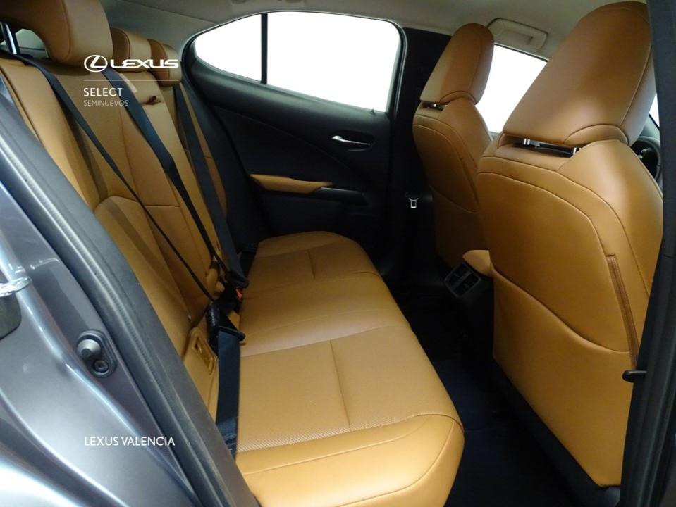 Lexus UX 2.0 250h Executive