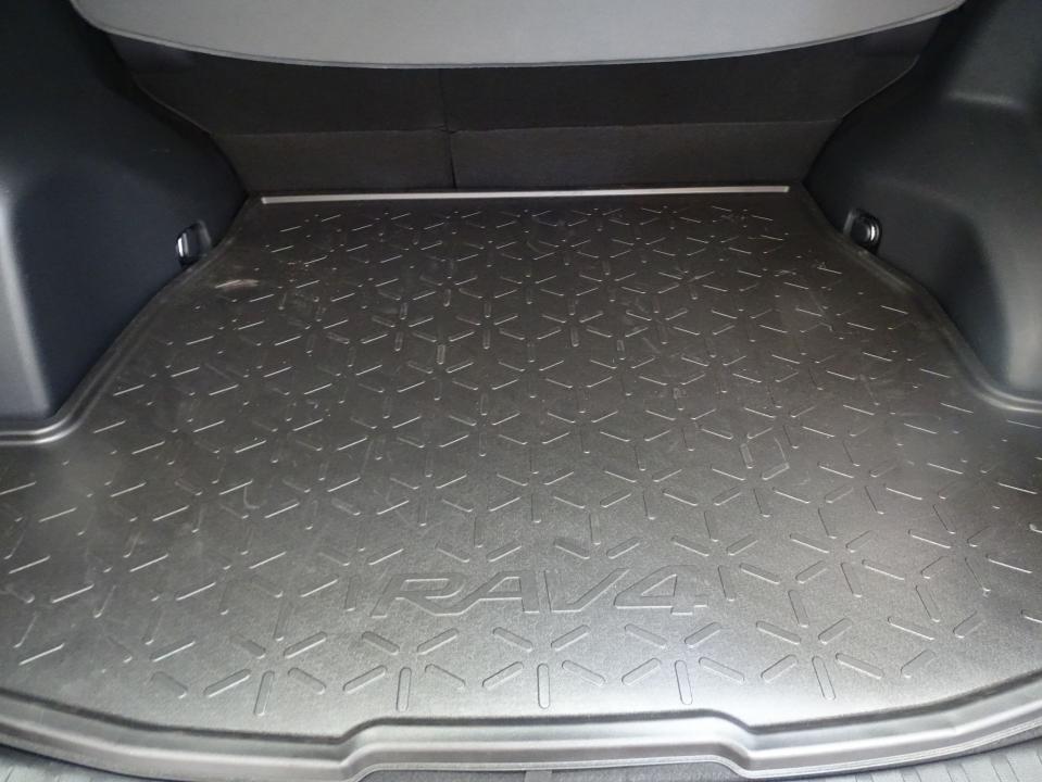 Toyota Rav4 2.5l 220H Feel!