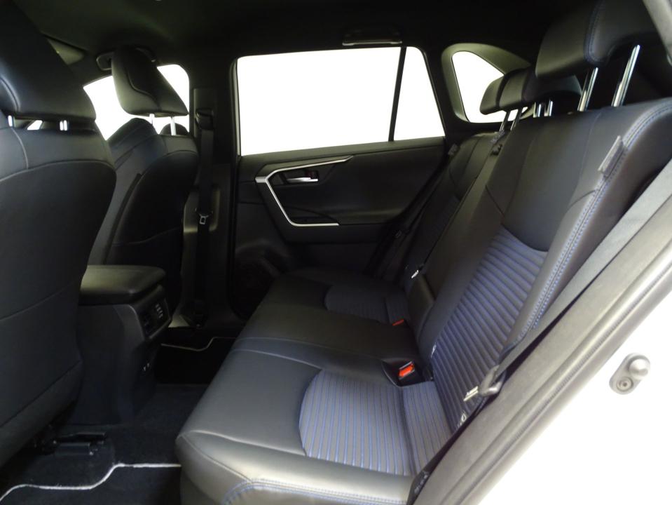 Toyota Rav4 2.5l 220H Feel!