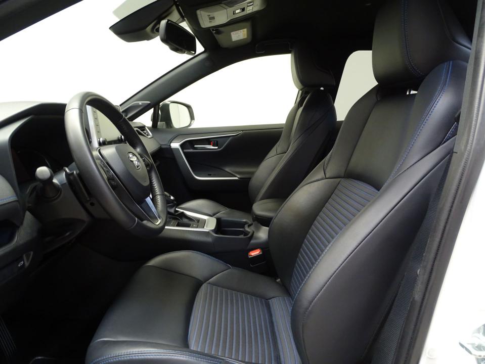 Toyota Rav4 2.5l 220H Feel!
