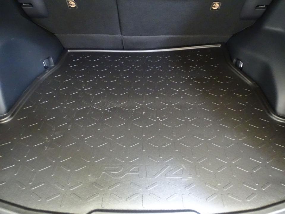 Toyota Rav4 2.5l 220H Advance