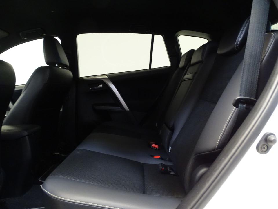 Toyota Rav4 2.5l hybrid 2WD Feel!
