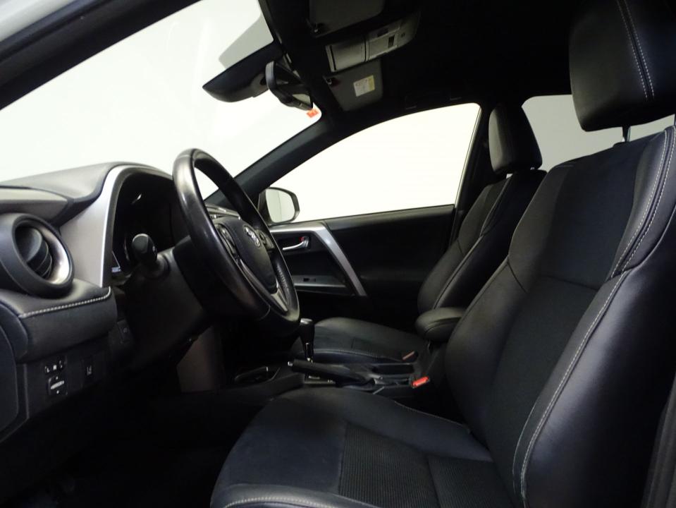 Toyota Rav4 2.5l hybrid 2WD Feel!