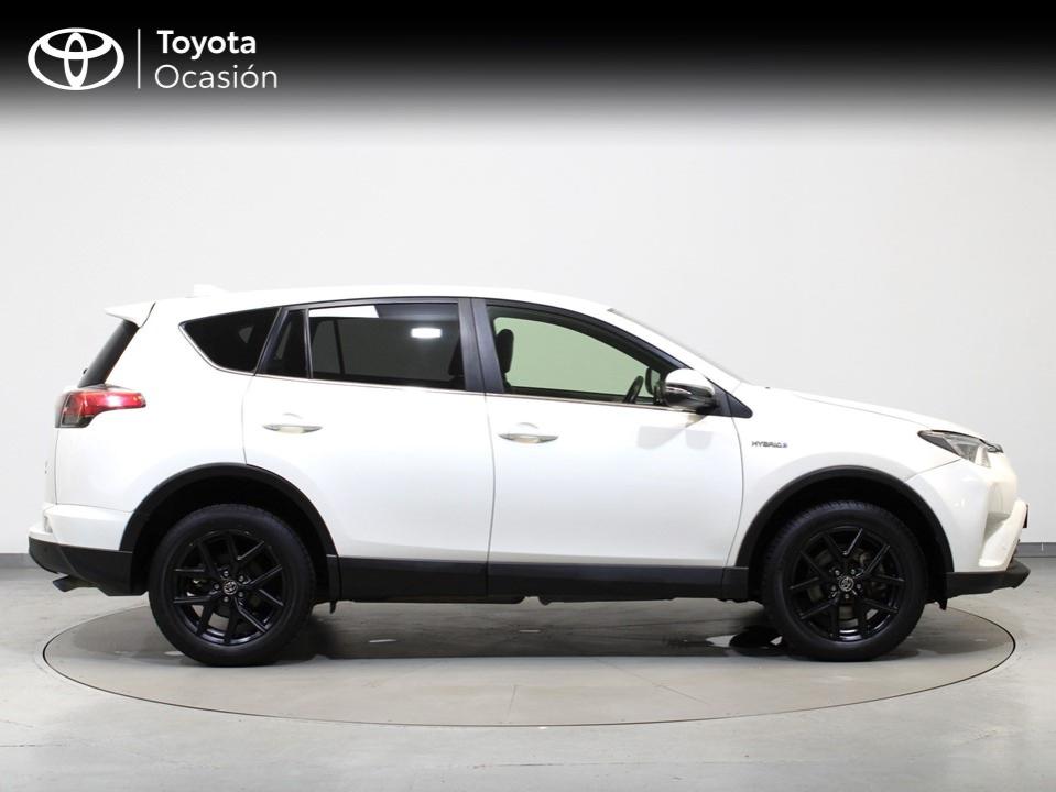 Toyota Rav4 2.5l hybrid 2WD Feel!