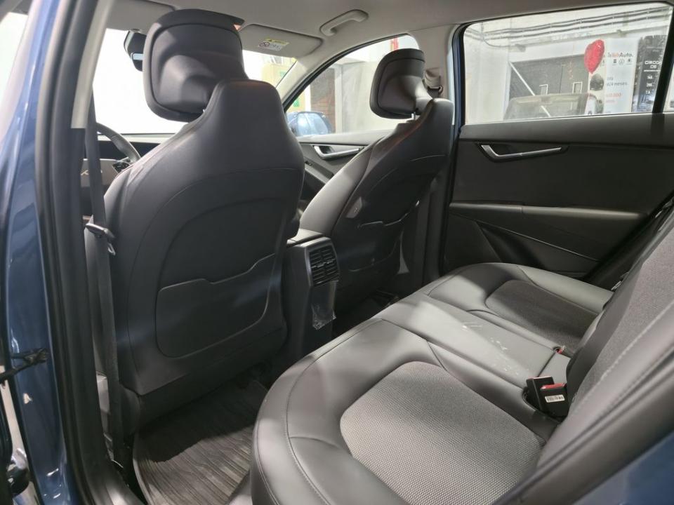 imagen swiper vehículo 11