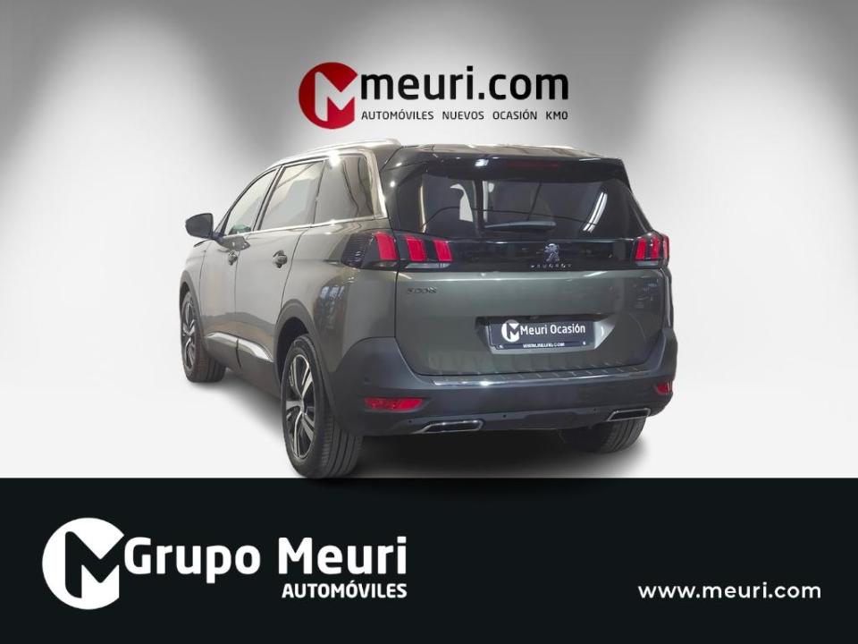 imagen swiper vehículo 3