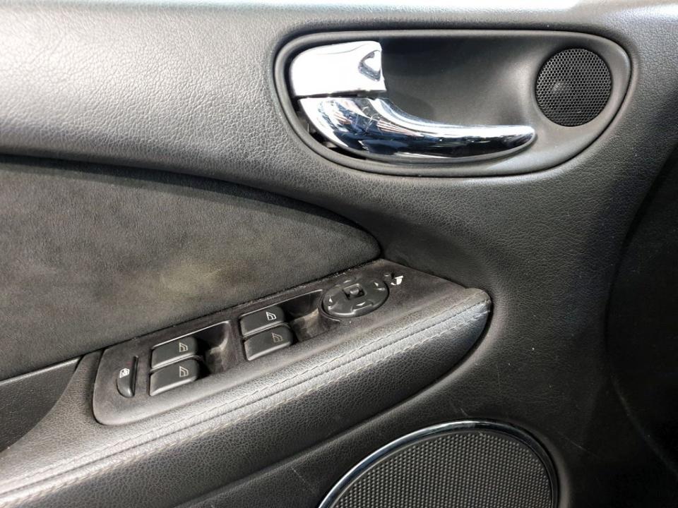 imagen swiper vehículo 12