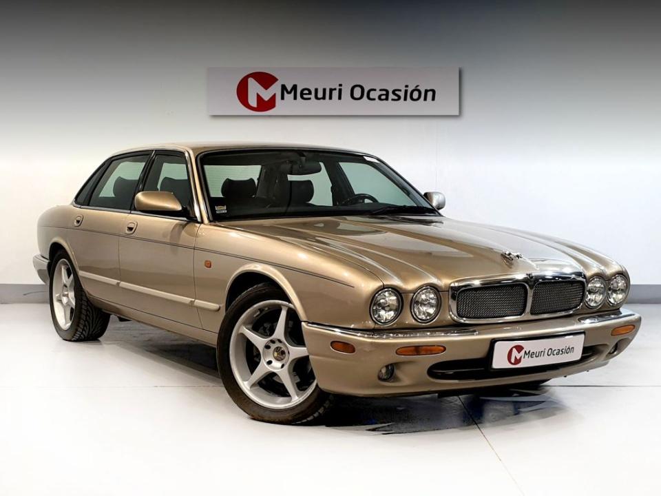 Jaguar XJ8 XJ8 EXECUTIVE