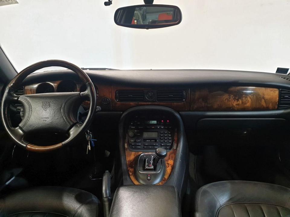 imagen swiper vehículo 8