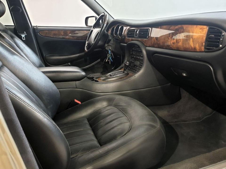 imagen swiper vehículo 10