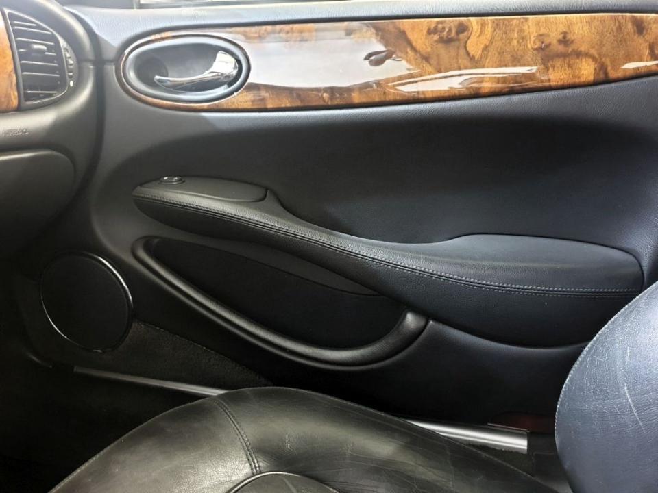 imagen swiper vehículo 20