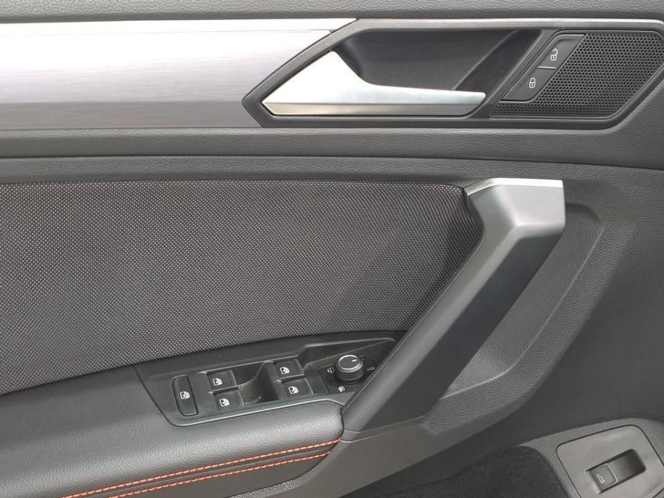 imagen swiper vehículo 16