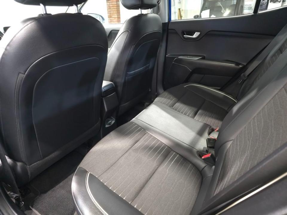 imagen swiper vehículo 6