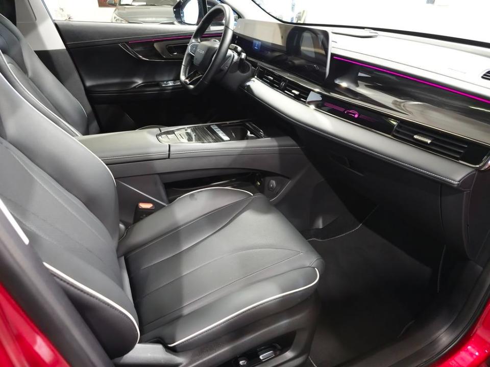 imagen swiper vehículo 7