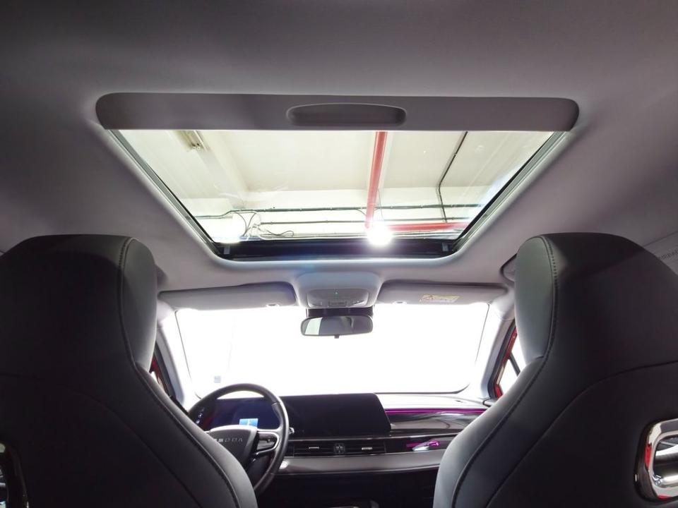 imagen swiper vehículo 12