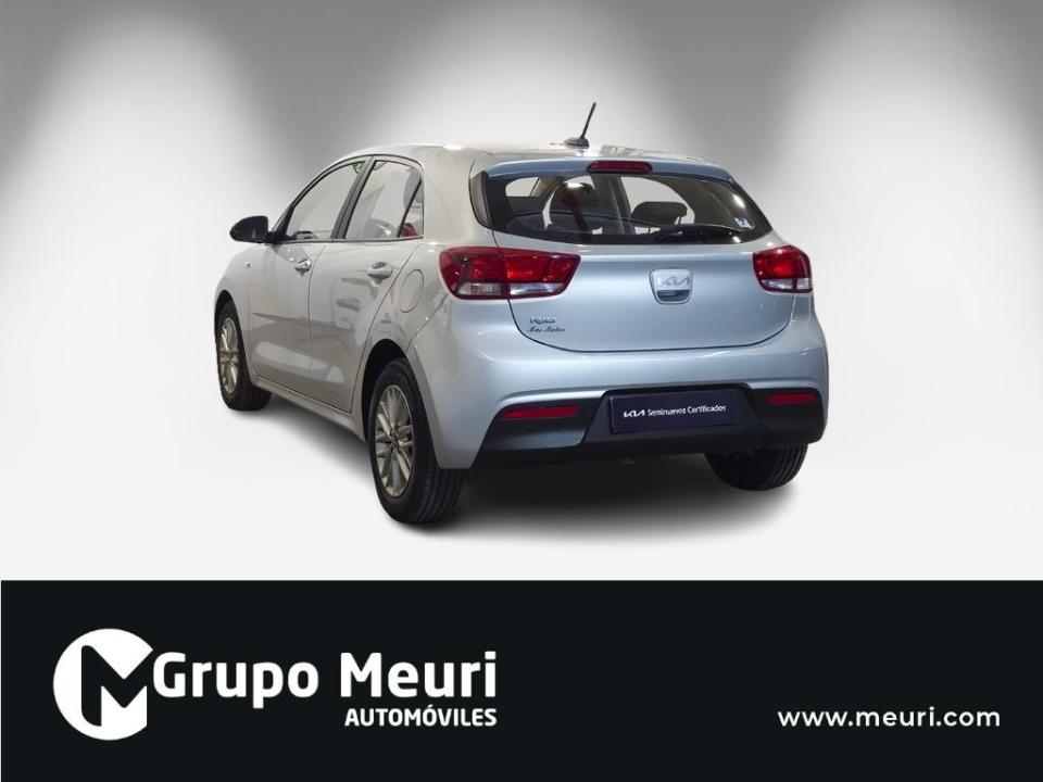 imagen swiper vehículo 16