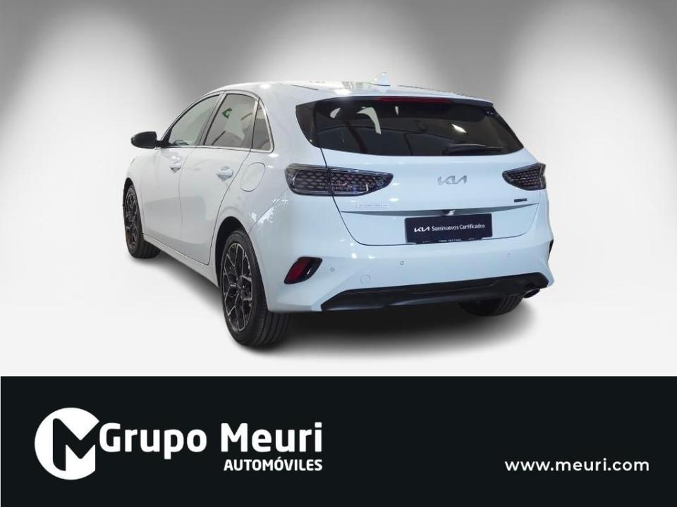 imagen swiper vehículo 16