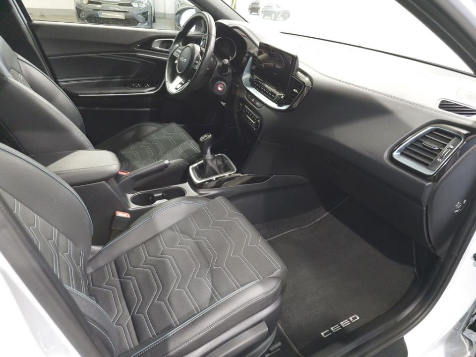 imagen swiper vehículo 17