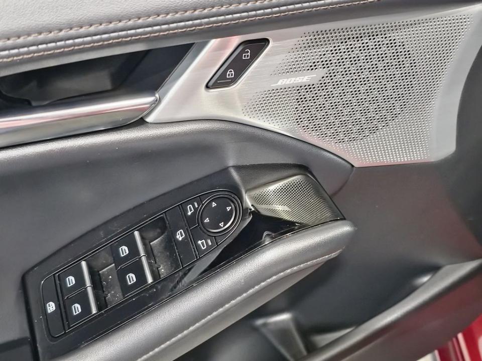 imagen swiper vehículo 13