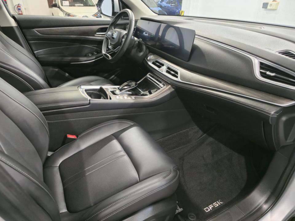 imagen swiper vehículo 7