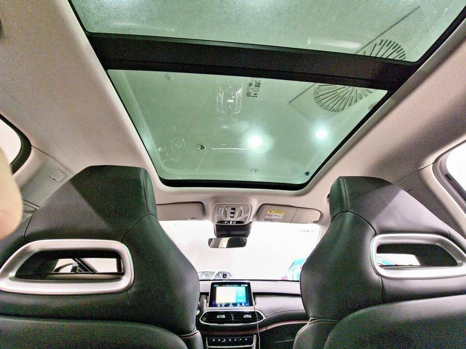 imagen swiper vehículo 32