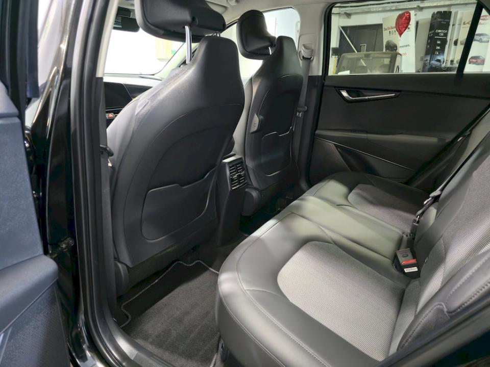 imagen swiper vehículo 6